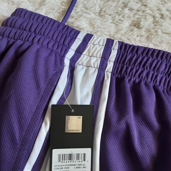 NBA MEN'S  LOS ANGELES LAKERS BASKETBALL SHORTS NWT - Picture 7 of 7